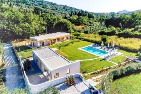 Kumquart Guesthouse, 20 people, private pool